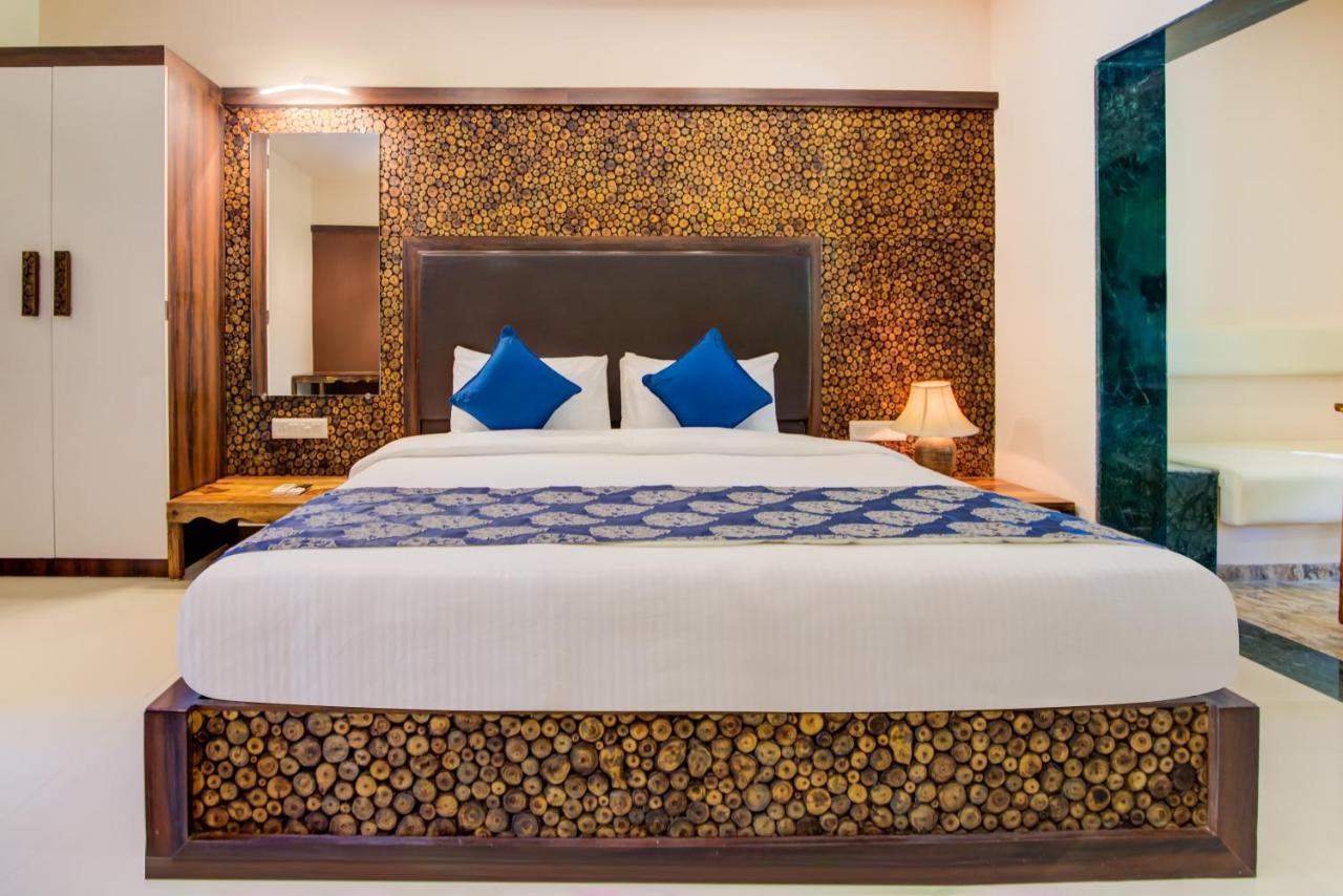 Club Mahindra Netrang Hotel Kültér fotó