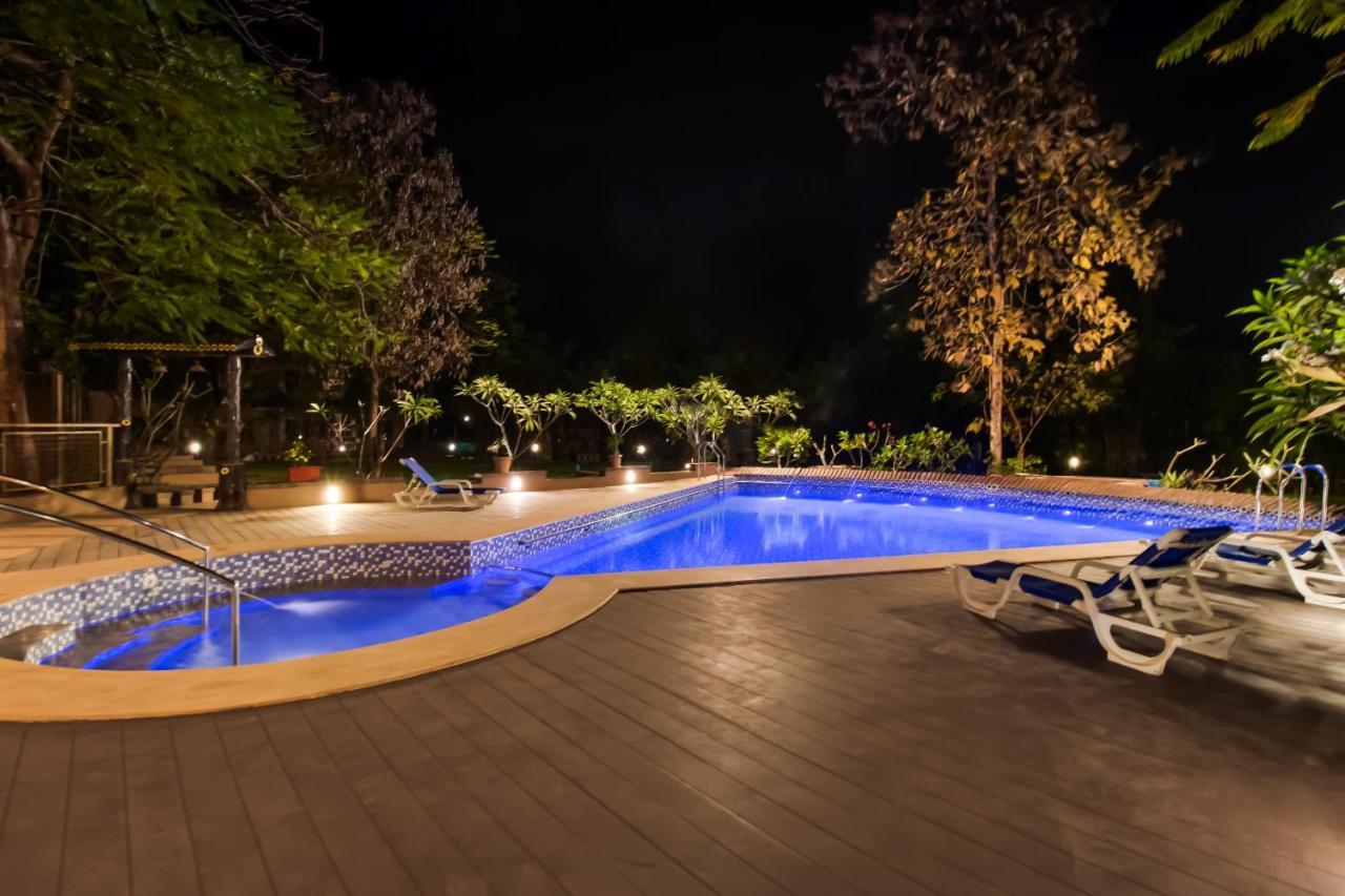 Club Mahindra Netrang Hotel Kültér fotó