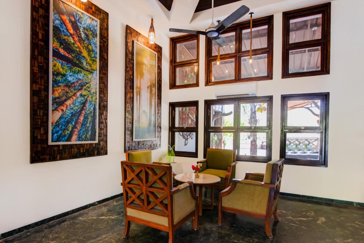 Club Mahindra Netrang Hotel Kültér fotó